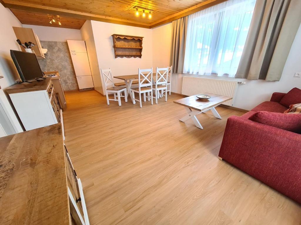 Apartments Juri & Hermann 1 バド クラインキルヒハイム エクステリア 写真