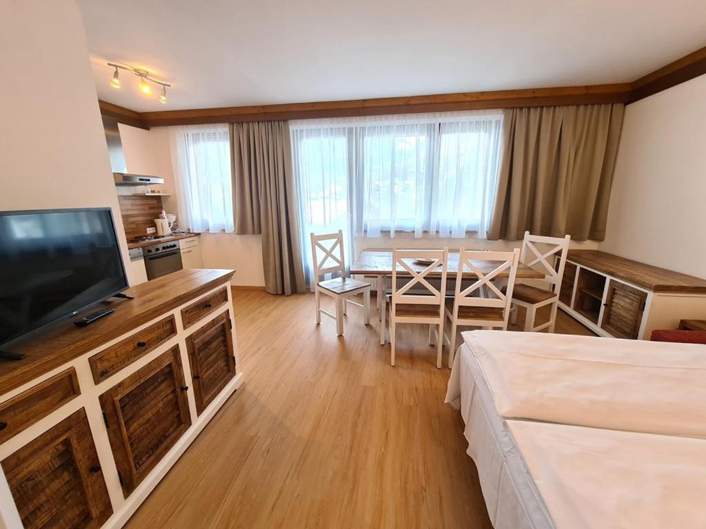 Apartments Juri & Hermann 1 バド クラインキルヒハイム エクステリア 写真