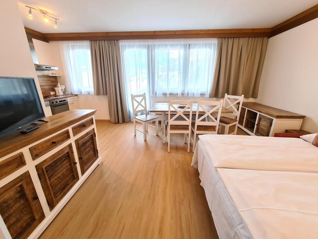Apartments Juri & Hermann 1 バド クラインキルヒハイム エクステリア 写真